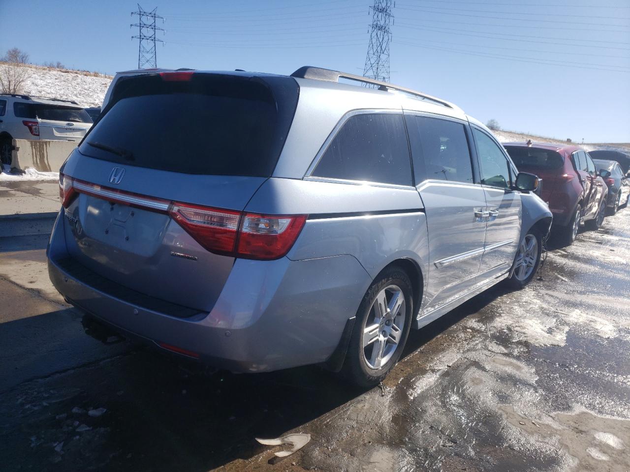 Photo 4 from auction – 2011 HONDA ODYSSEY TO with VIN 5FNRL5H93BB085645