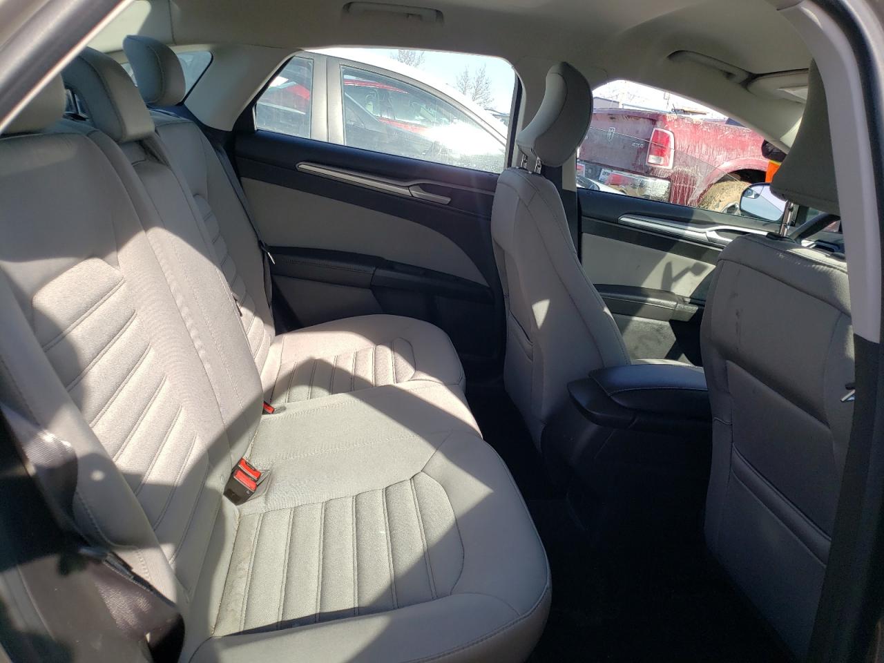 Photo 6 from auction – 2015 FORD FUSION S with VIN 3FA6P0G73FR257497