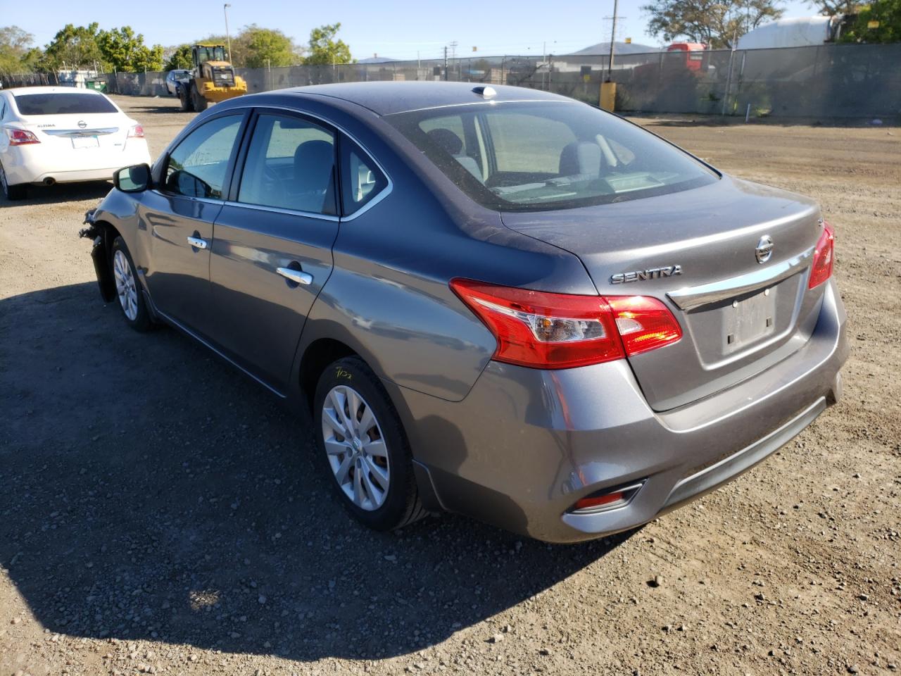 Photo 3 from auction – 2016 NISSAN SENTRA S with VIN 3N1AB7AP6GL672485