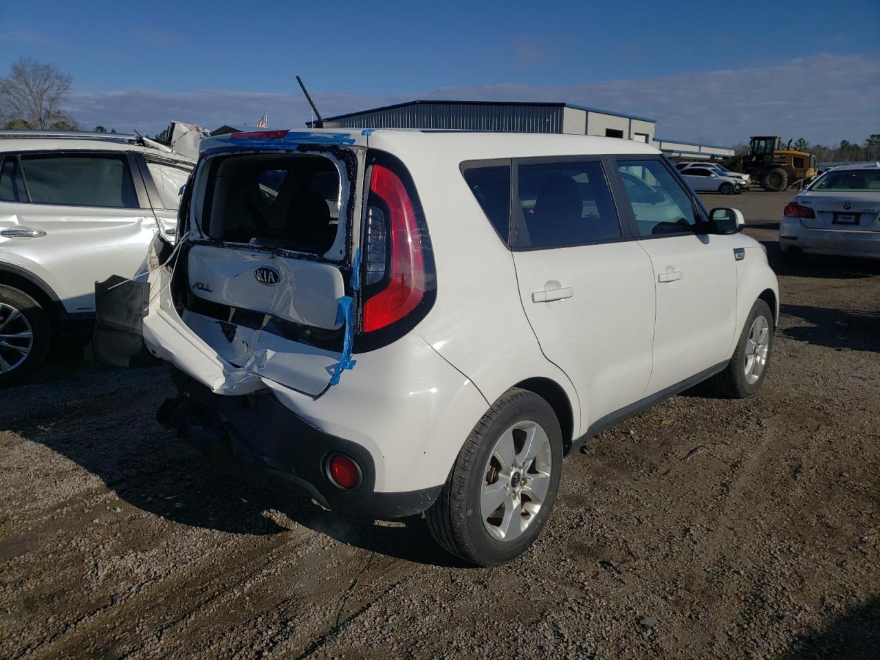 Photo 4 from auction – 2017 KIA SOUL with VIN KNDJN2A24H7455812