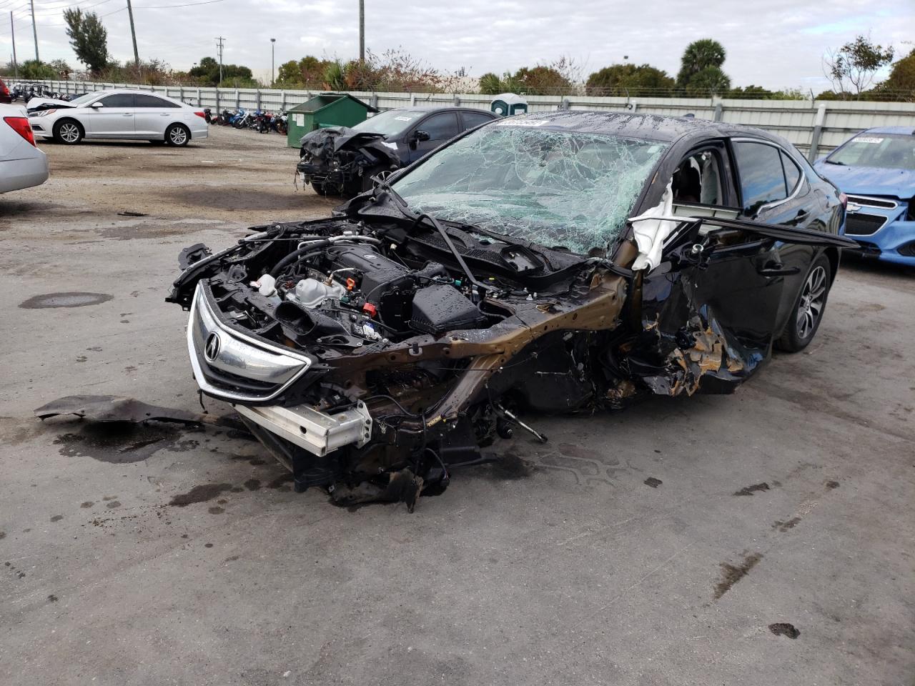 Photo 2 from auction – 2016 ACURA TLX with VIN 19UUB1F31GA002932