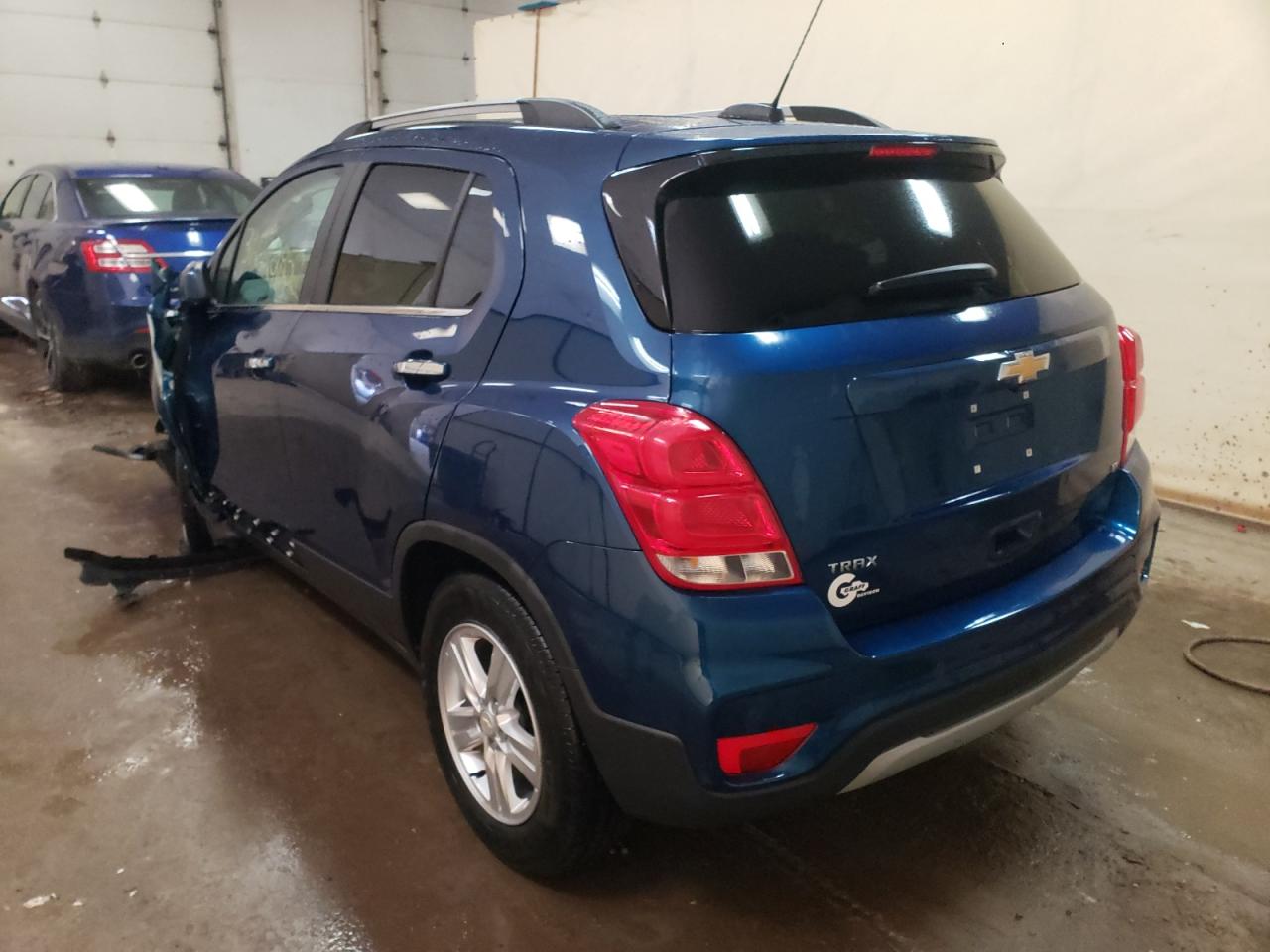 Photo 3 from auction – 2020 CHEVROLET TRAX 1LT with VIN 3GNCJLSBXLL175350