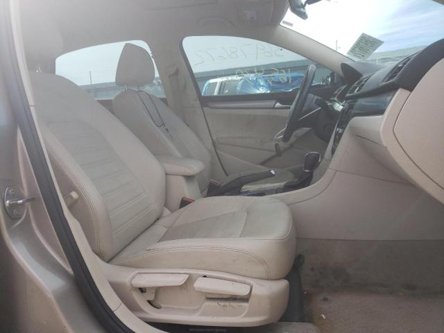 Photo 9 from auction – 2015 VOLKSWAGEN PASSAT SE with VIN 1VWBS7A3XFC022693
