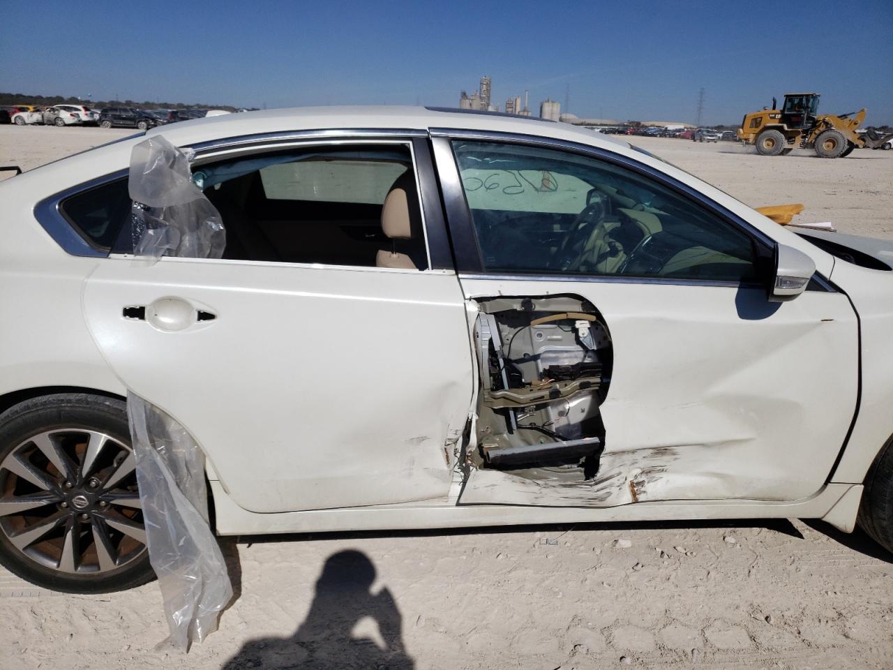 Photo 9 from auction – 2016 NISSAN ALTIMA 2.5 with VIN 1N4AL3AP7GC294357
