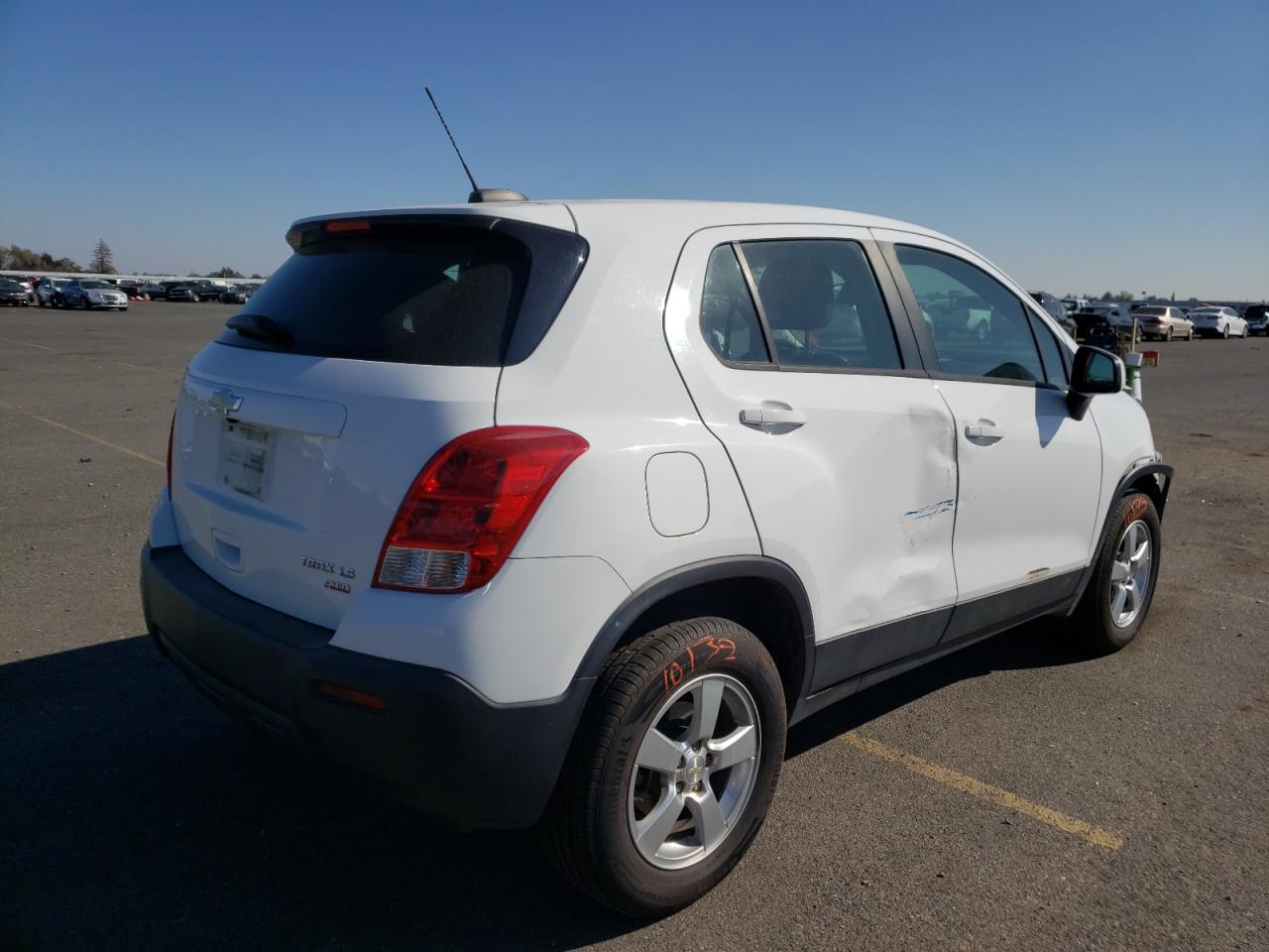 Photo 4 from auction – 2015 CHEVROLET TRAX 1LS with VIN KL7CJPSB5FB064773