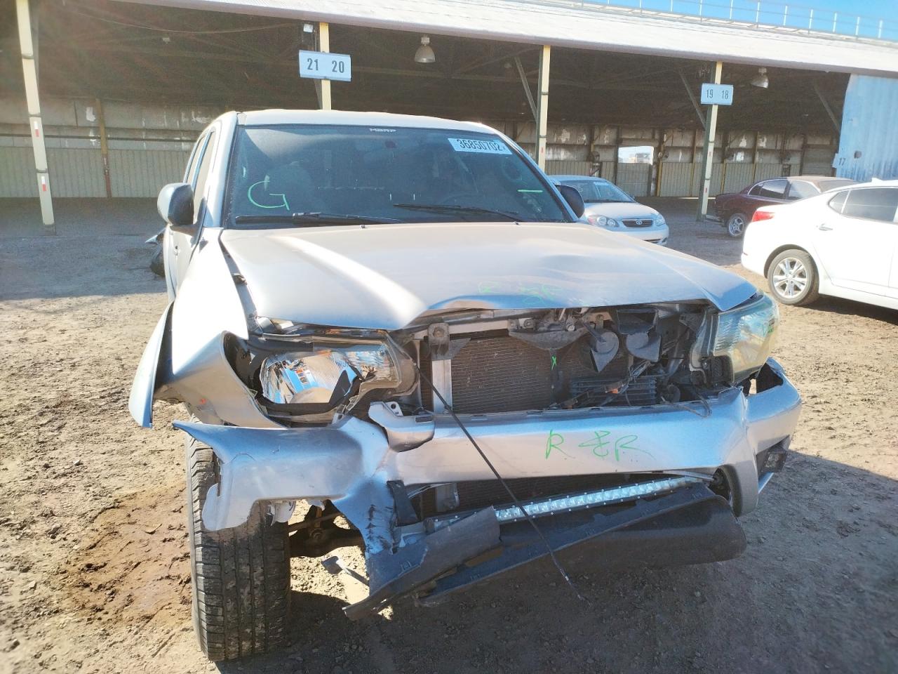 Photo 9 from auction – 2014 TOYOTA TACOMA DOU with VIN 3TMJU4GN2EM170432