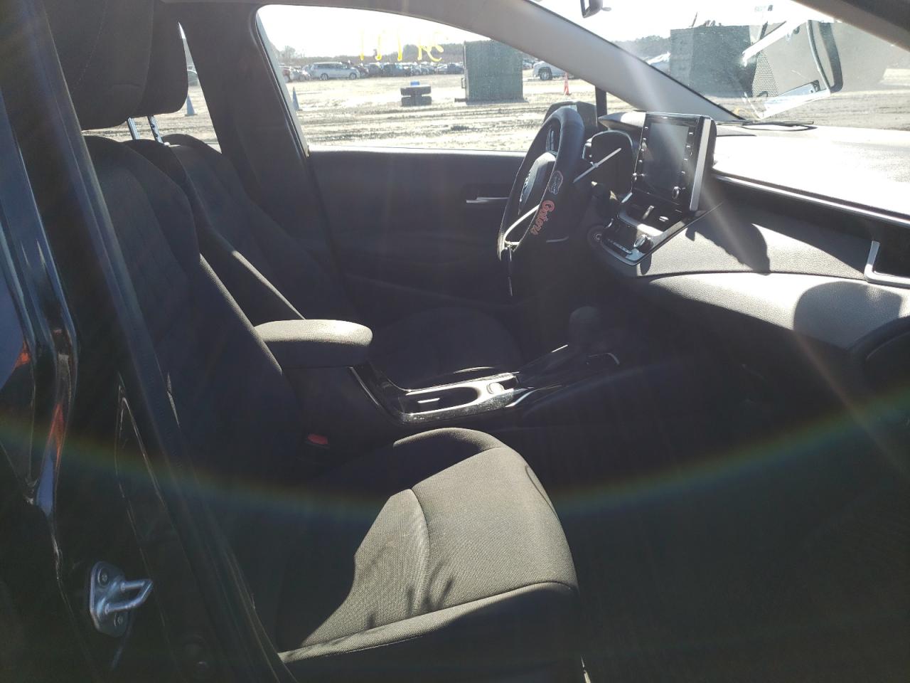 Photo 5 from auction – 2020 TOYOTA COROLLA LE with VIN JTDEPRAE9LJ089937