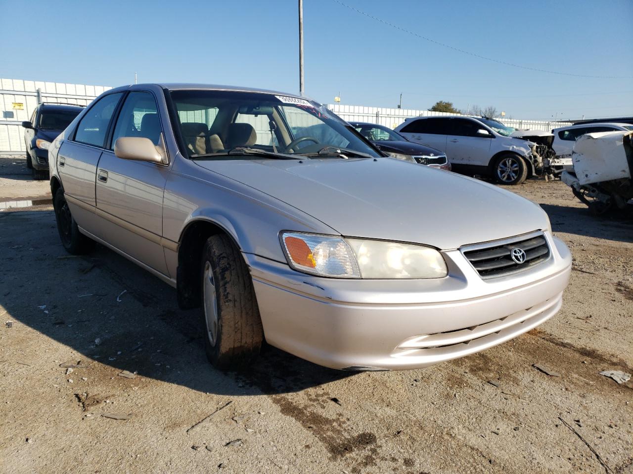 Photo 1 from auction – 2000 TOYOTA CAMRY CE with VIN 4T1BG22K8YU644005