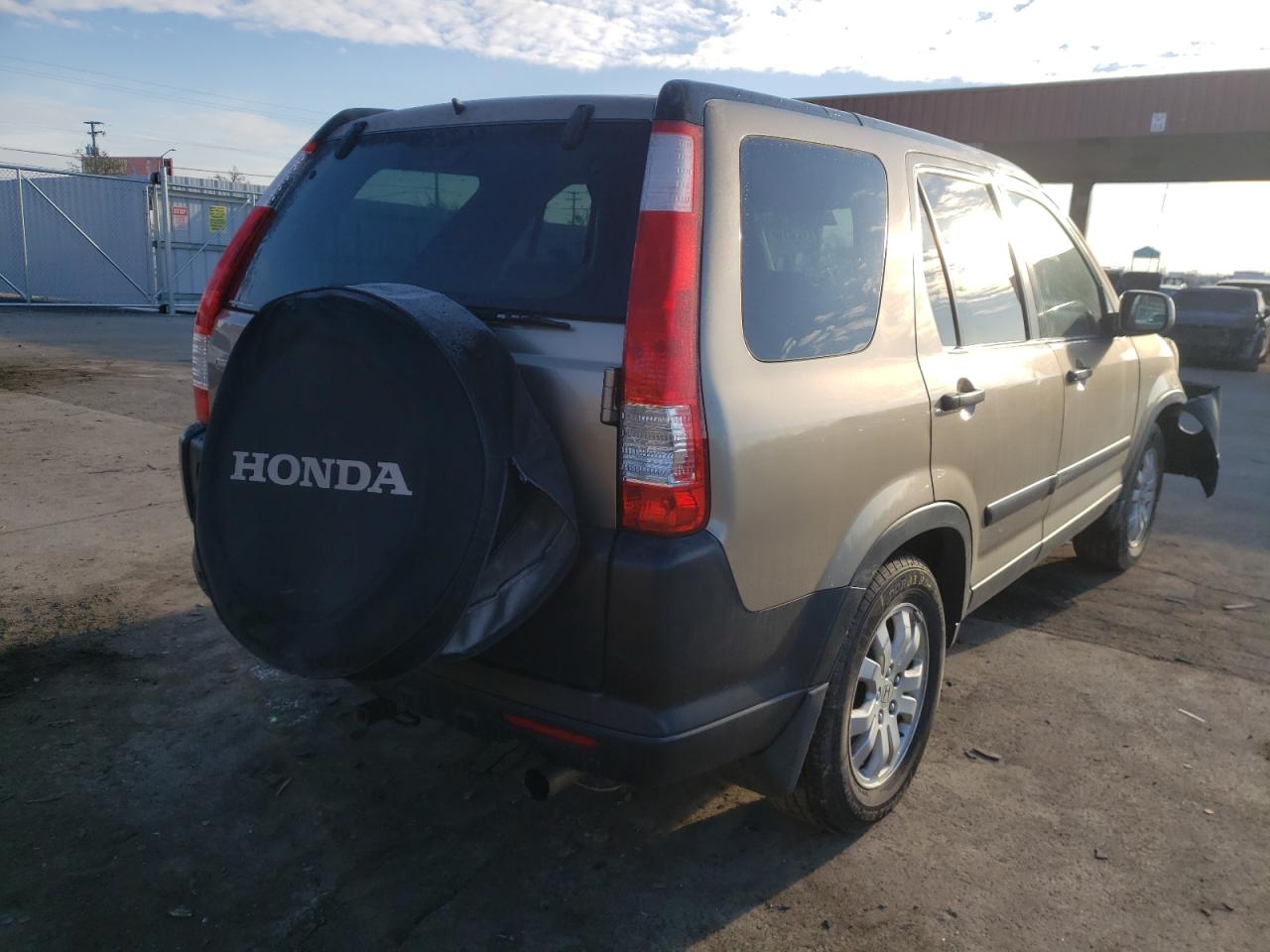 Photo 4 from auction – 2005 HONDA CR-V EX with VIN JHLRD78855C009591