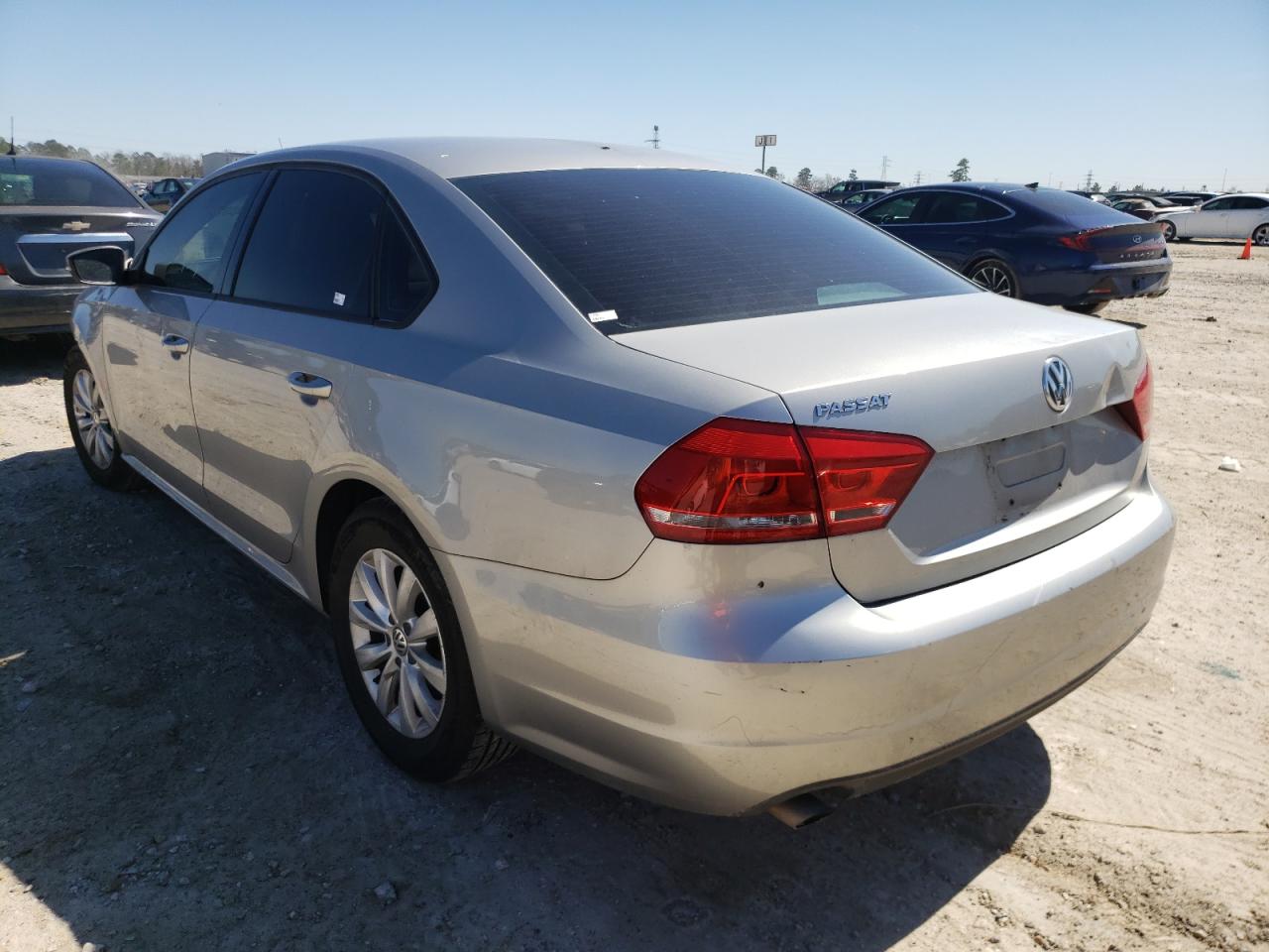 Photo 3 from auction – 2012 VOLKSWAGEN PASSAT S with VIN 1VWAP7A34CC107280