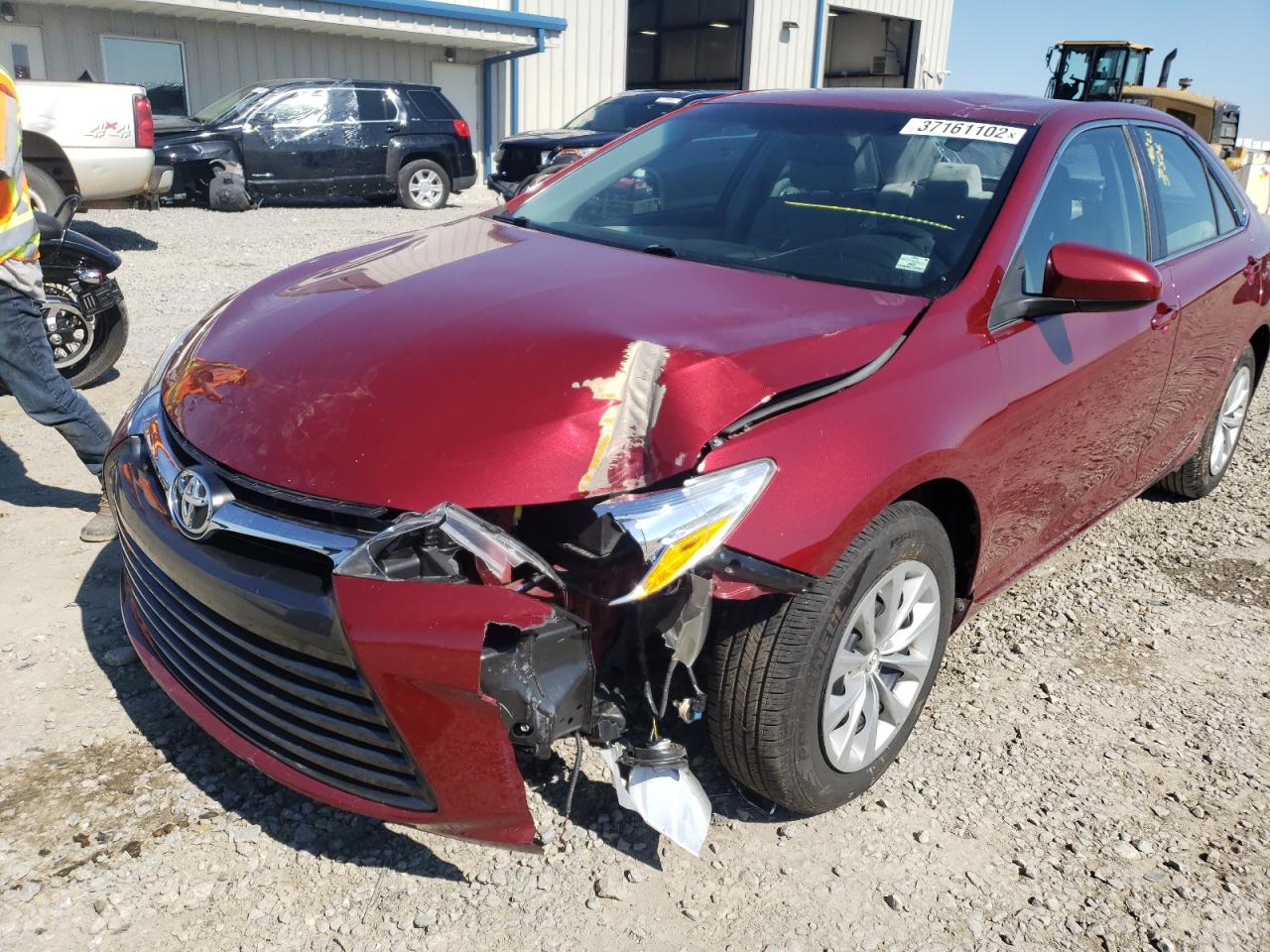 Photo 9 from auction – 2016 TOYOTA CAMRY LE with VIN 4T1BF1FK7GU611521