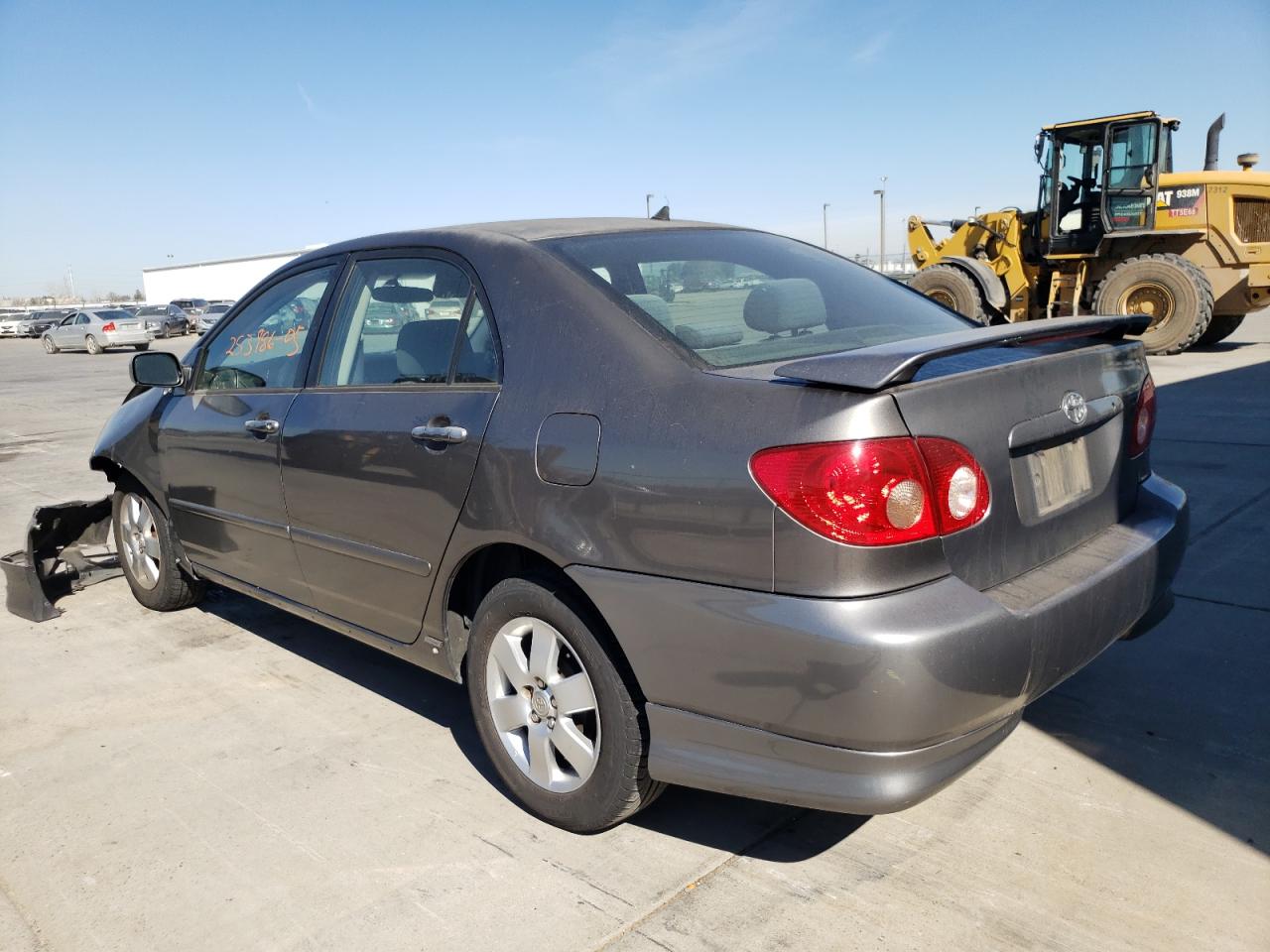 Photo 3 from auction – 2005 TOYOTA COROLLA CE with VIN 1NXBR32E05Z559066