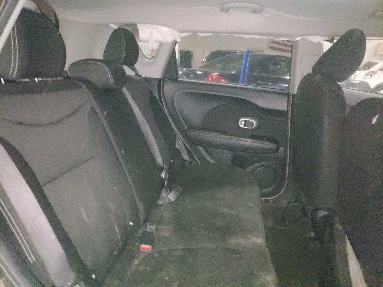 Photo 6 from auction – 2014 KIA SOUL with VIN KNDJN2A24E7058855