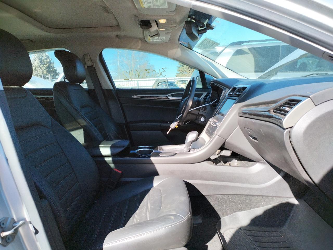 Photo 5 from auction – 2013 FORD FUSION SE with VIN 3FA6P0H97DR319724