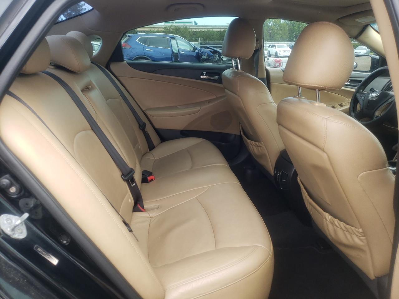 Photo 6 from auction – 2012 HYUNDAI SONATA SE with VIN 5NPEC4AC5CH336392