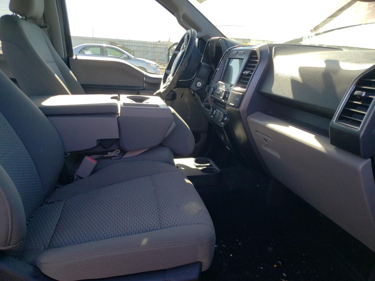 Photo 5 from auction – 2017 FORD F150 SUPER with VIN 1FTEW1EP9HFC50958