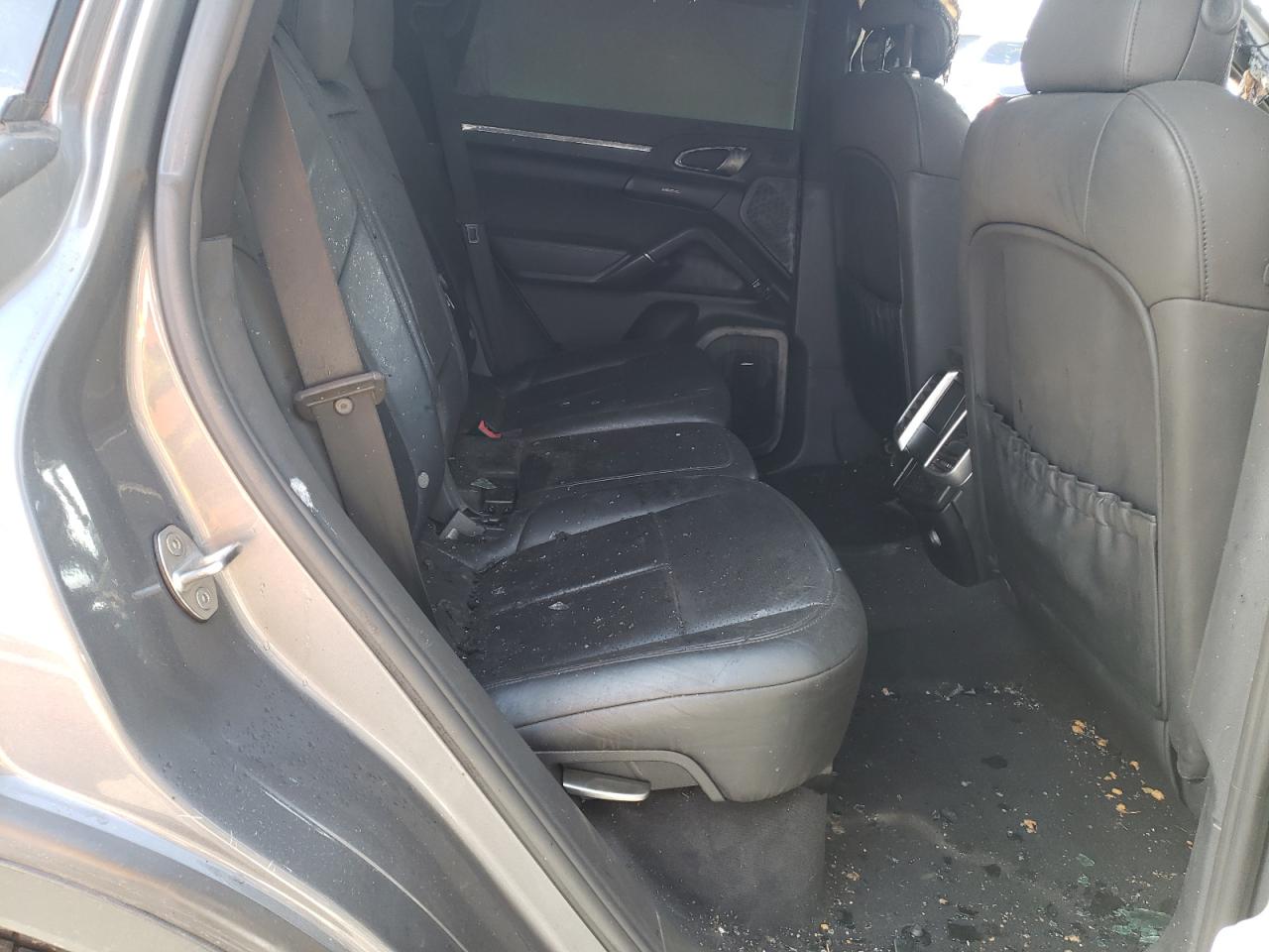 Photo 6 from auction – 2013 PORSCHE CAYENNE with VIN WP1AA2A21DLA01786