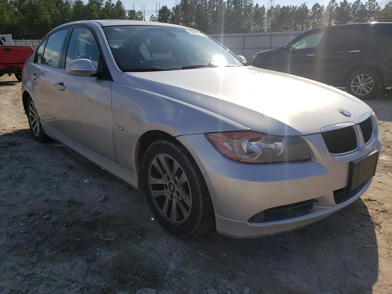 BMW 328 I 2007 with VIN WBAVA33527PV63772 - Photo from auction