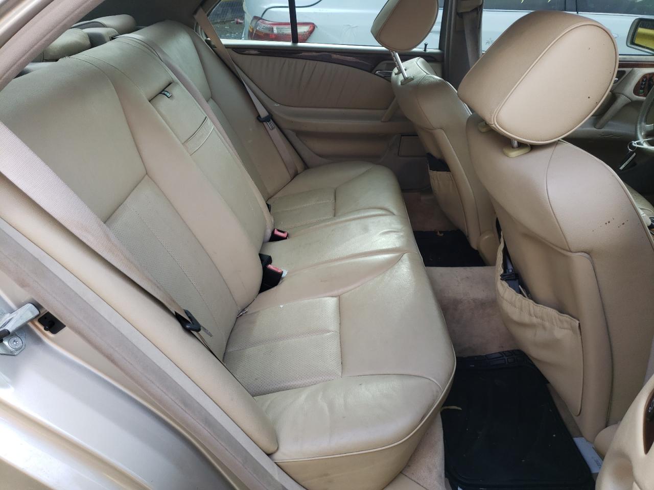Photo 6 from auction – 1998 MERCEDES-BENZ E 320 4MAT with VIN WDBJF82F8WX012477