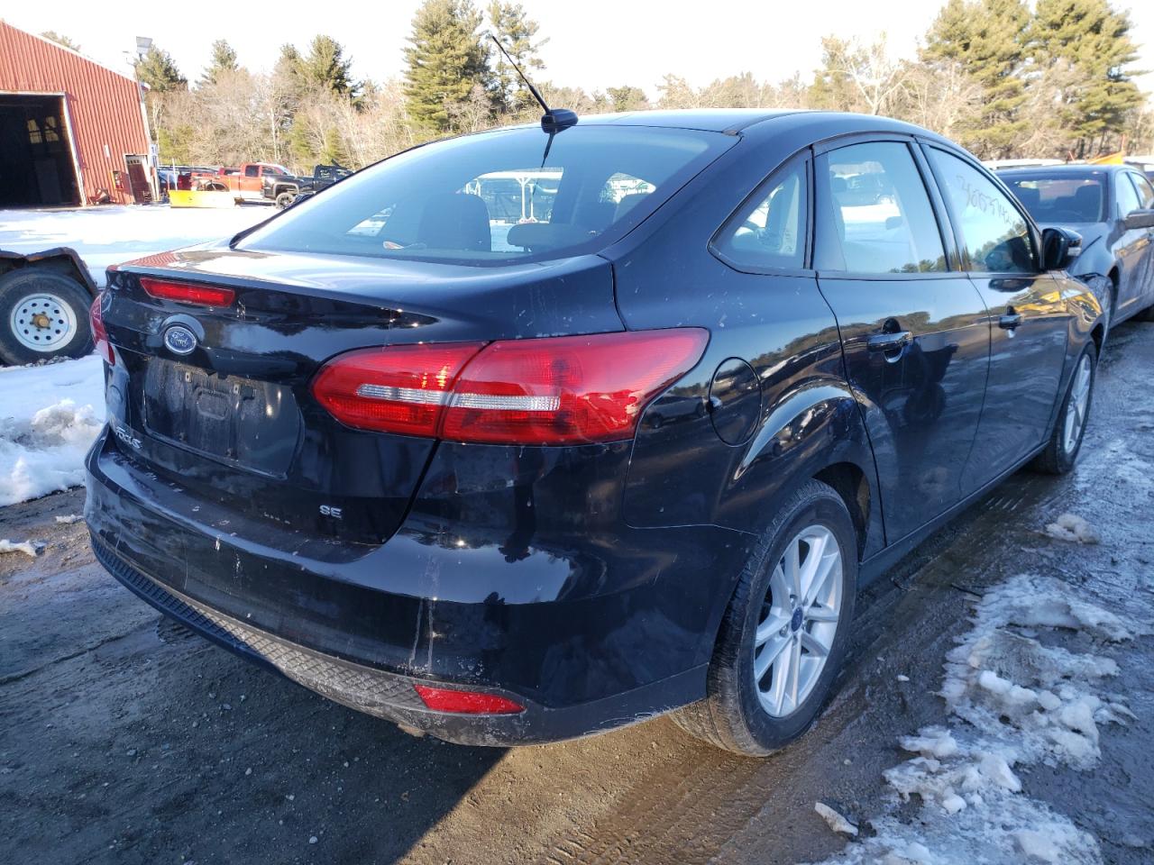 Photo 4 from auction – 2016 FORD FOCUS SE with VIN 1FADP3F25GL353906