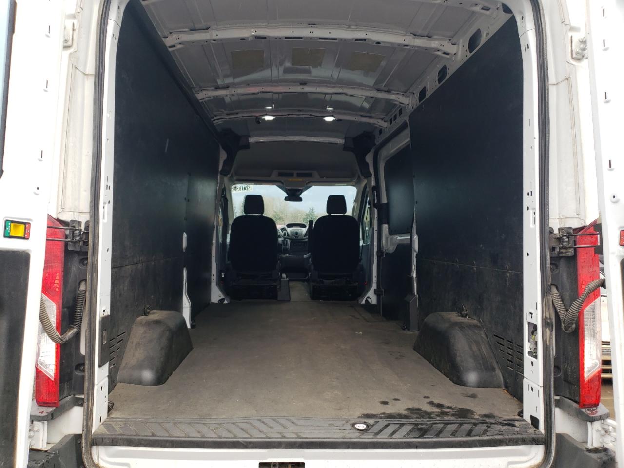Photo 6 from auction – 2019 FORD TRANSIT T- with VIN 1FTYR2CM9KKB83621