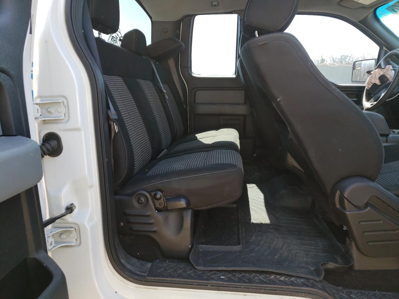 Photo 6 from auction – 2014 FORD F150 SUPER with VIN 1FTFX1CF5EKF51757