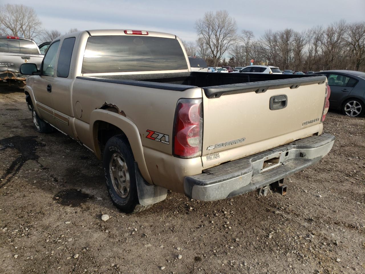 Photo 3 from auction – 2004 CHEVROLET SILVERADO with VIN 2GCEK19TX41211381