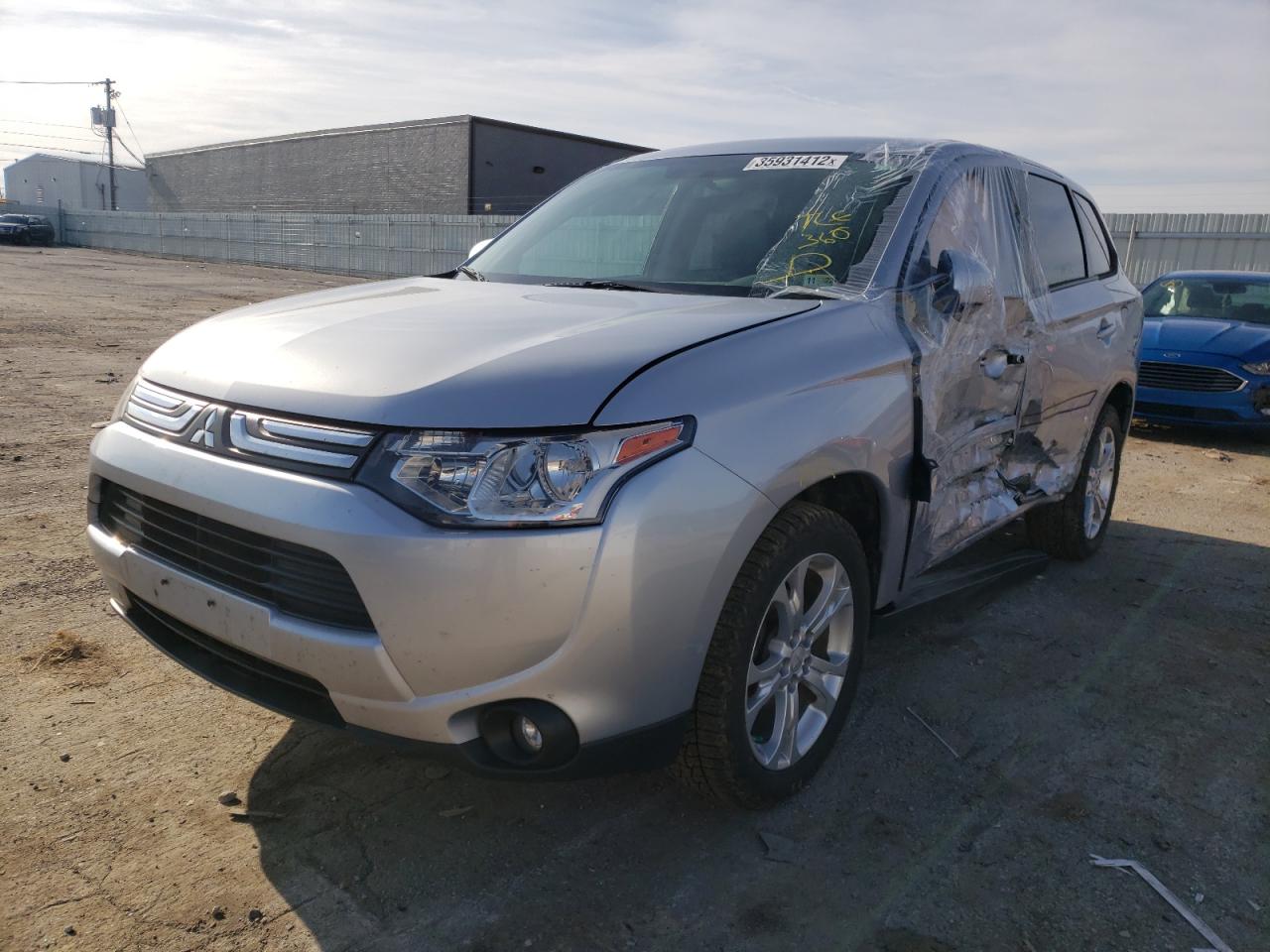 Photo 2 from auction – 2014 MITSUBISHI OUTLANDER with VIN JA4AZ3A36EZ018102