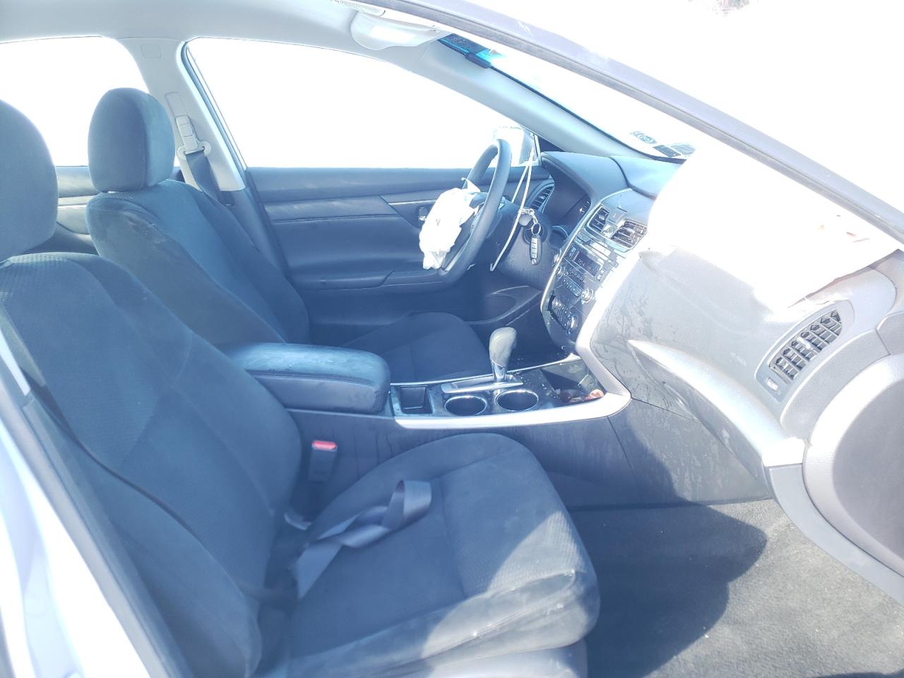 Photo 5 from auction – 2015 NISSAN ALTIMA 2.5 with VIN 1N4AL3AP8FN402391