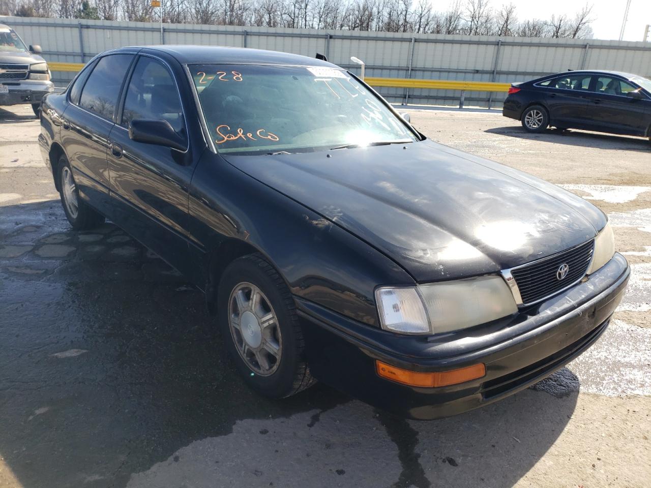 TOYOTA AVALON XL 1997 with VIN 4T1BF12B3VU207683 - Photo from auction