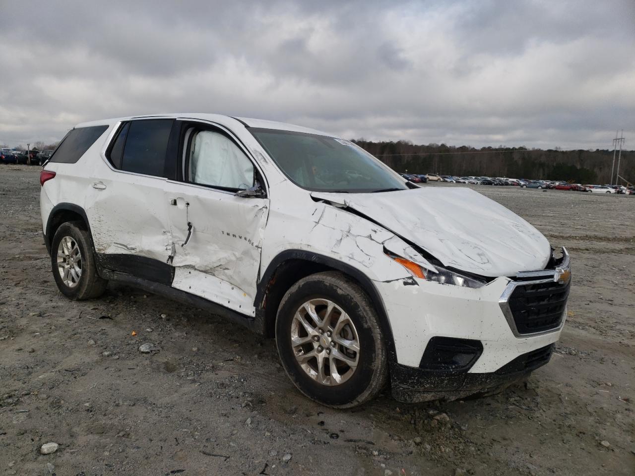 CHEVROLET TRAVERSE L 2020 with VIN 1GNERFKW5LJ180680 - Photo from auction