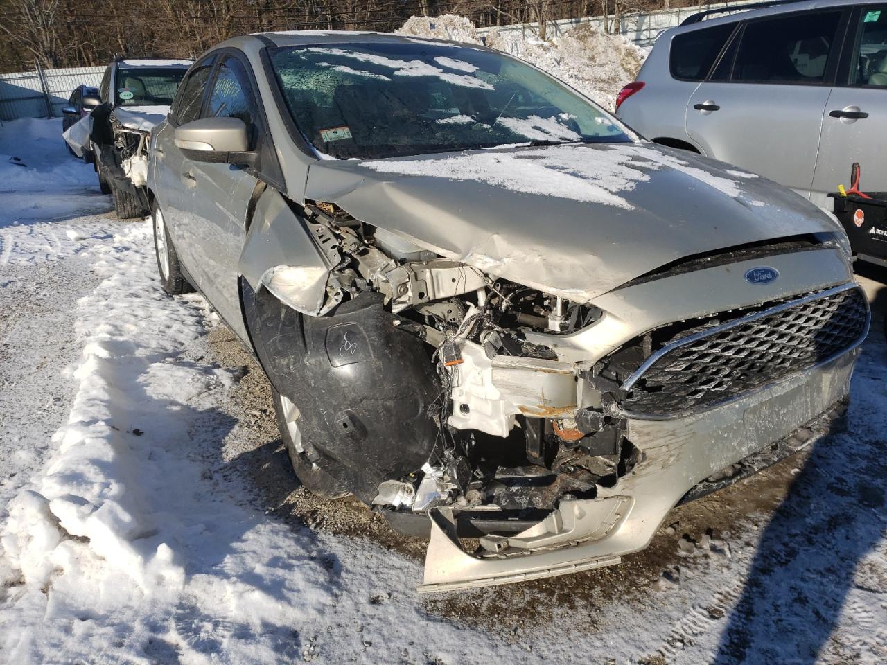 Photo 9 from auction – 2015 FORD FOCUS SE with VIN 1FADP3F28FL213072