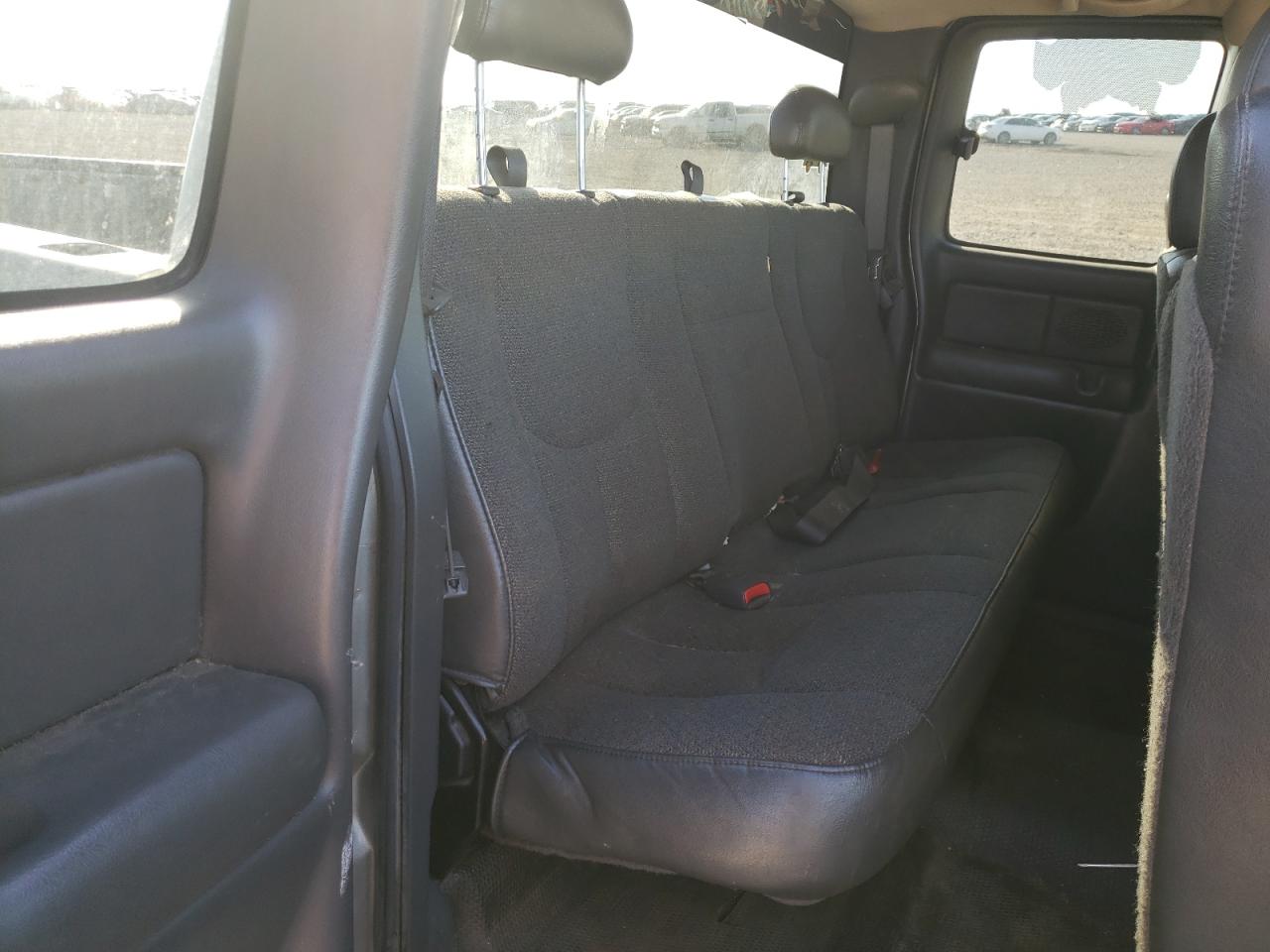 Photo 6 from auction – 2003 CHEVROLET SILVERADO with VIN 2GCEC19V731266223