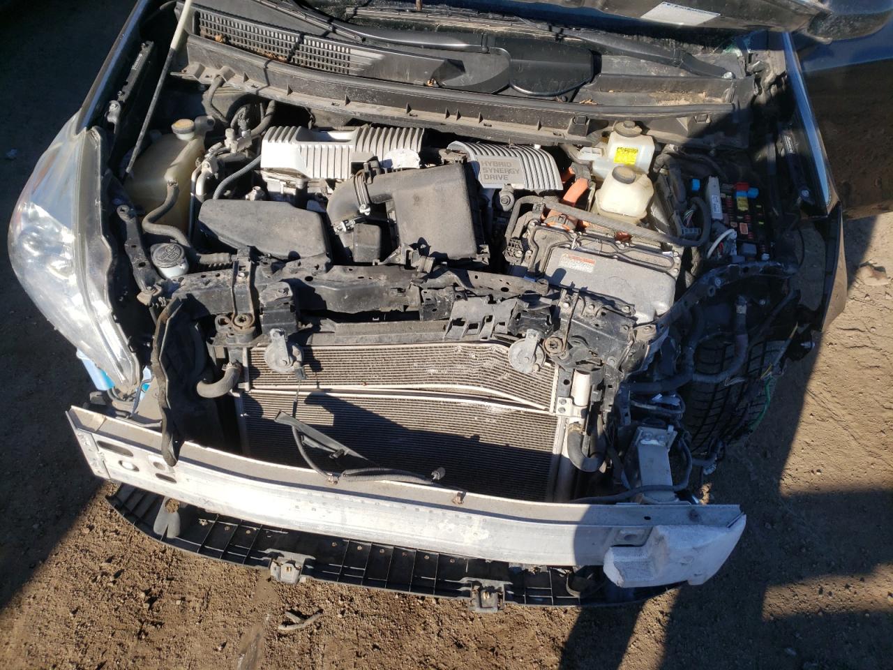 Photo 7 from auction – 2012 TOYOTA PRIUS V with VIN JTDZN3EU0C3019267
