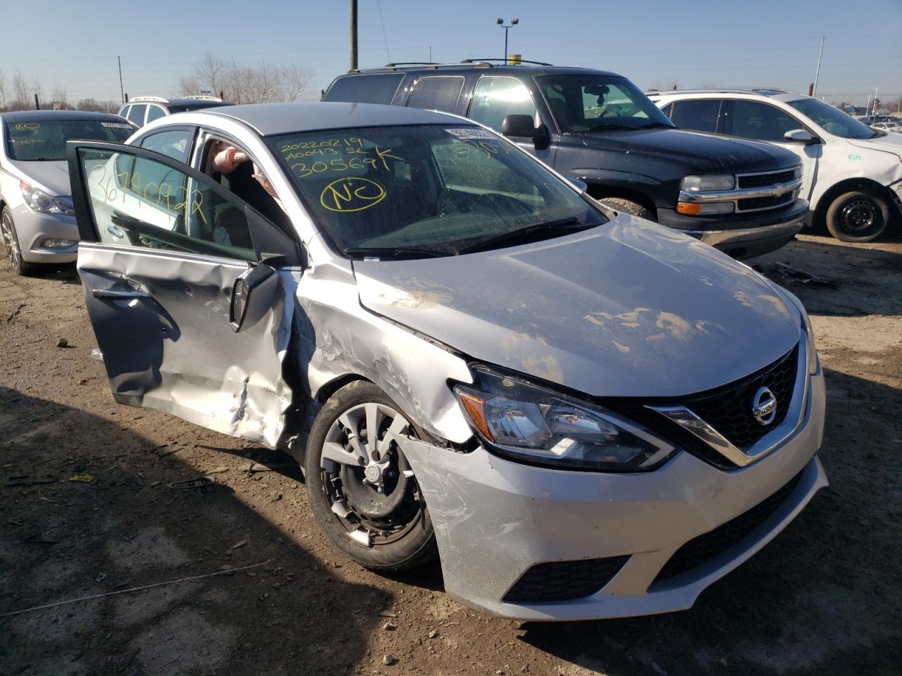 Photo 1 from auction – 2016 NISSAN SENTRA S with VIN 3N1AB7AP1GY305691