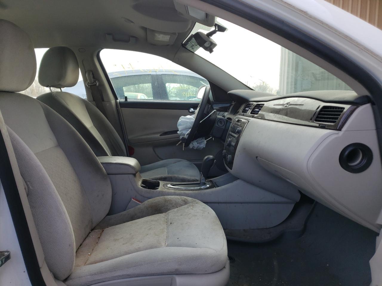 Photo 5 from auction – 2016 CHEVROLET IMPALA LT with VIN 2G1WB5E39G1176377