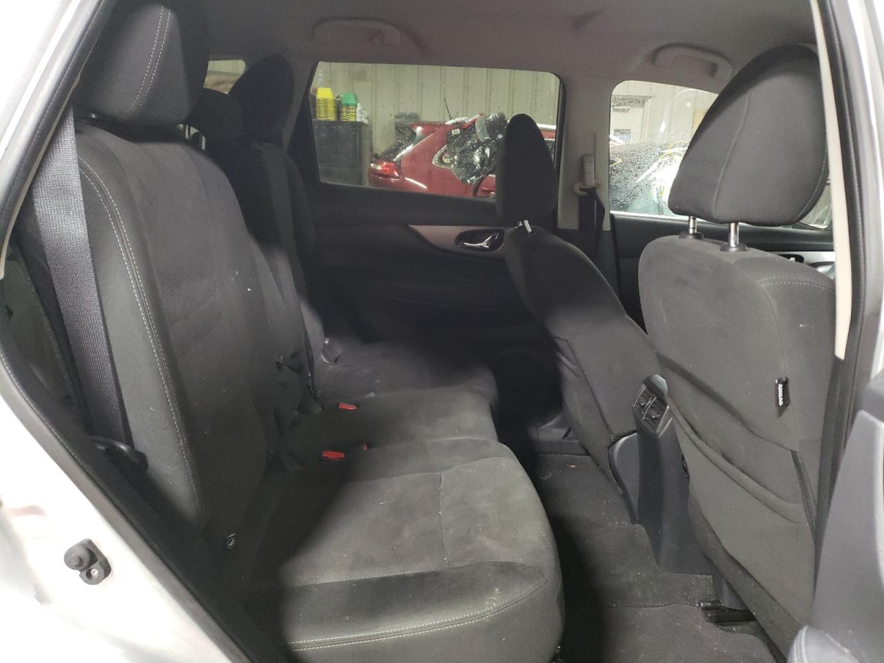 Photo 6 from auction – 2016 NISSAN ROGUE S with VIN KNMAT2MTXGP682429
