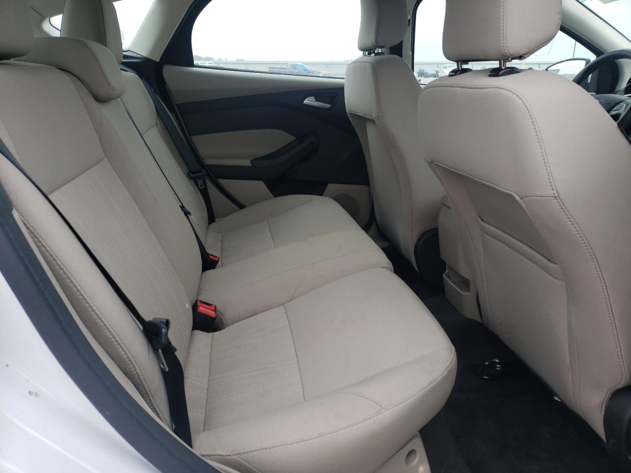 Photo 6 from auction – 2018 FORD FOCUS SE with VIN 1FADP3K24JL325690