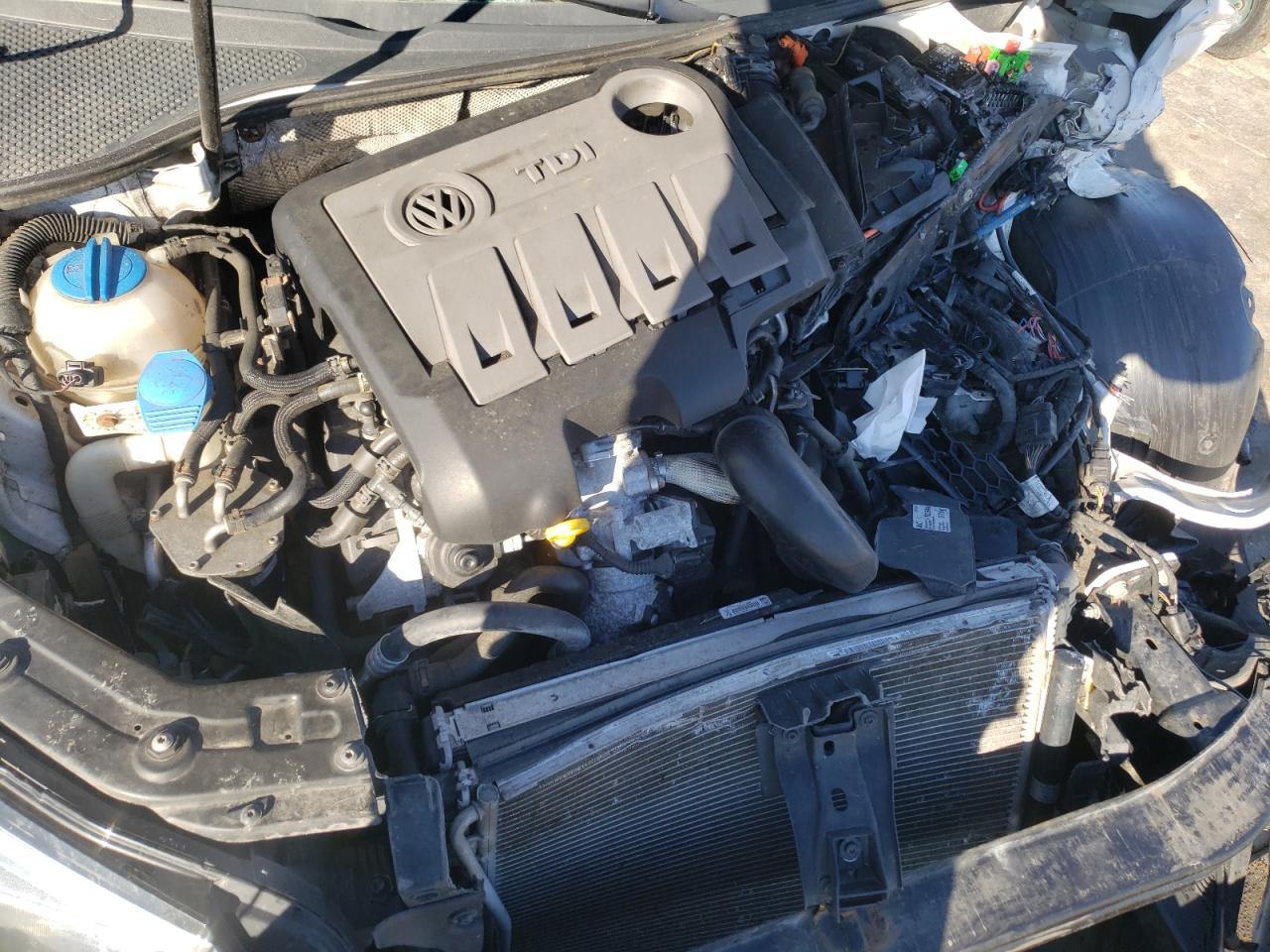 Photo 7 from auction – 2014 VOLKSWAGEN PASSAT SEL with VIN 1VWCN7A33EC004952