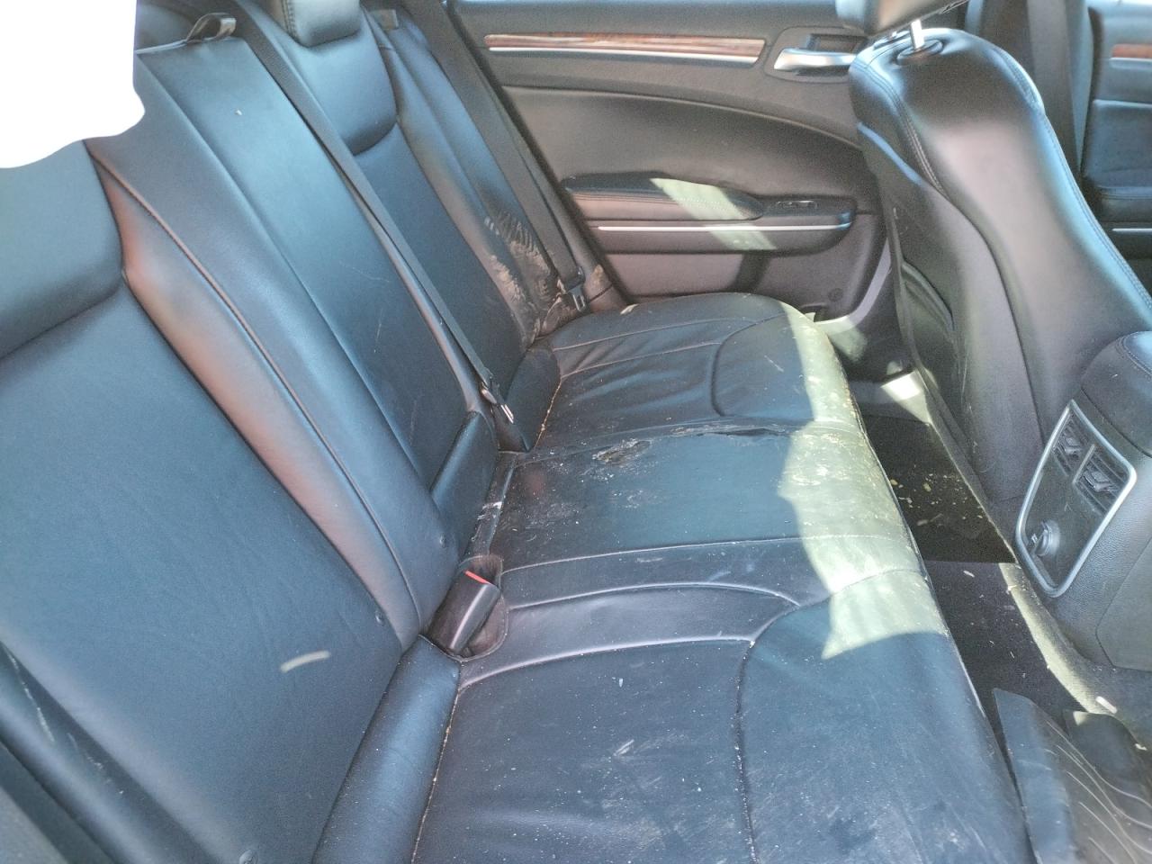 Photo 6 from auction – 2014 CHRYSLER 300 with VIN 2C3CCARG4EH203801