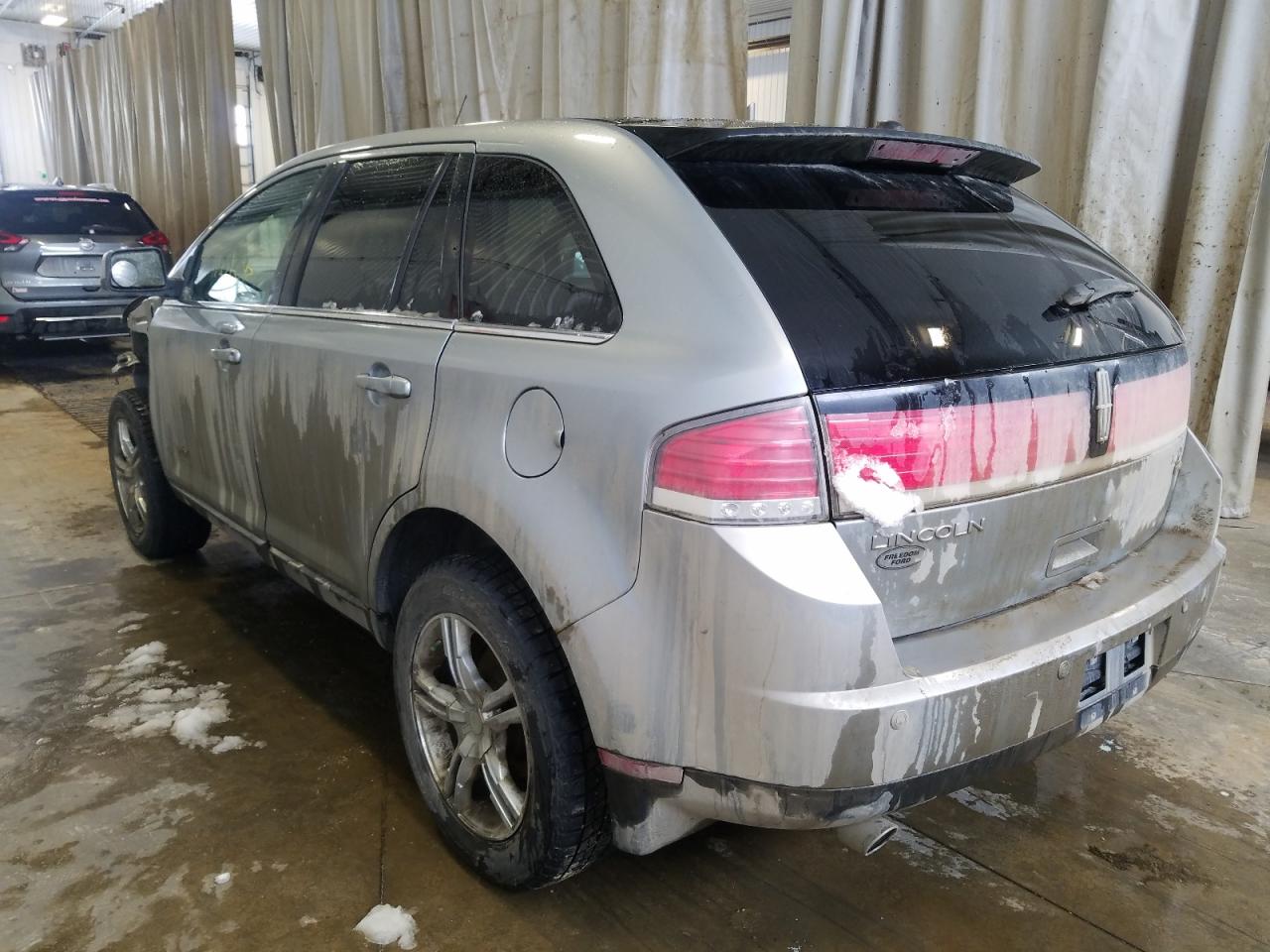 Photo 3 from auction – 2007 LINCOLN MKX with VIN 2LMDU88CX7BJ28256