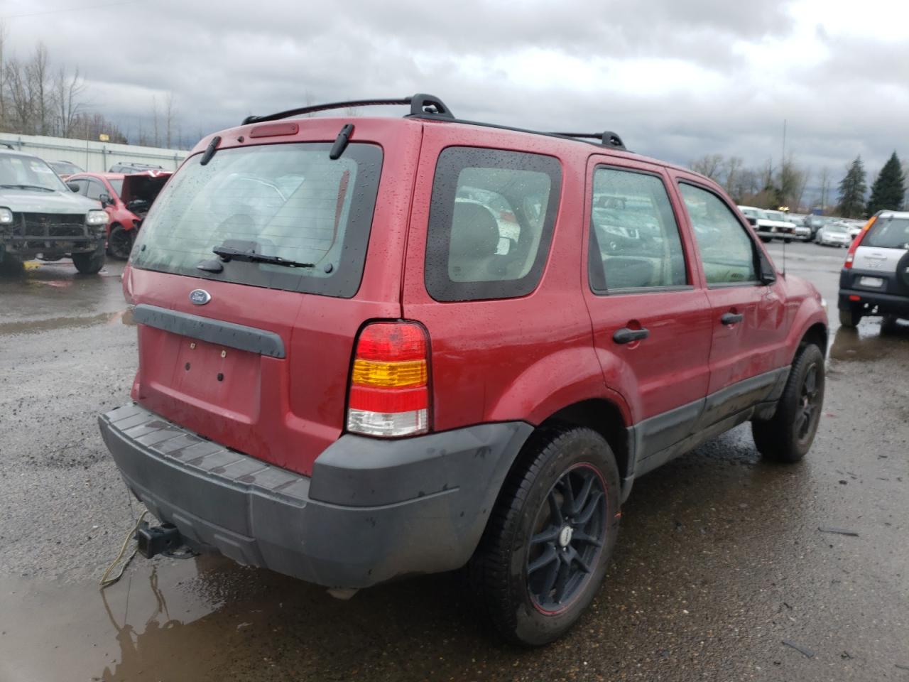 Photo 4 from auction – 2005 FORD ESCAPE XLS with VIN 1FMYU92Z75KE32017