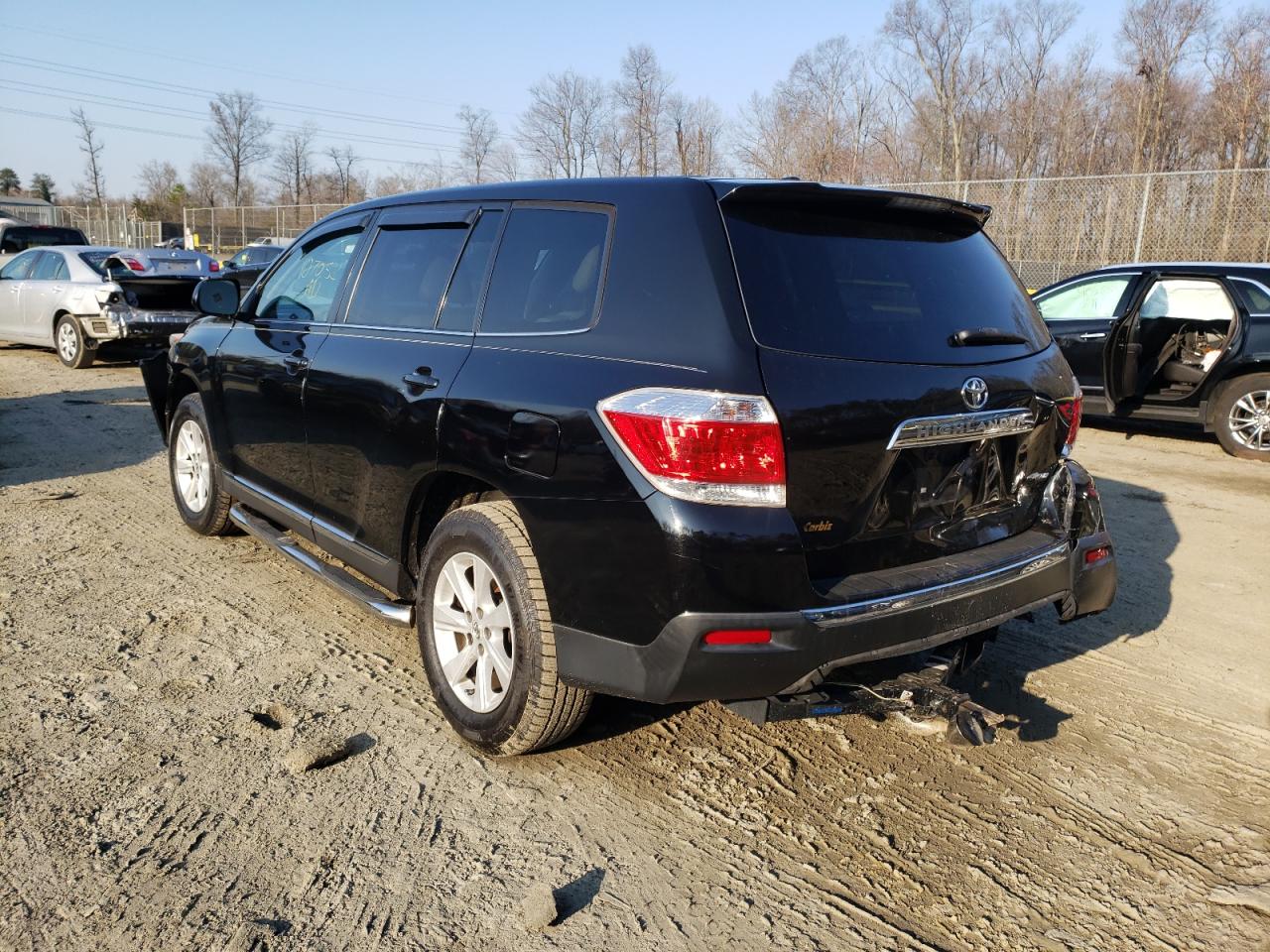 Photo 3 from auction – 2012 TOYOTA HIGHLANDER with VIN 5TDBK3EH5CS104262