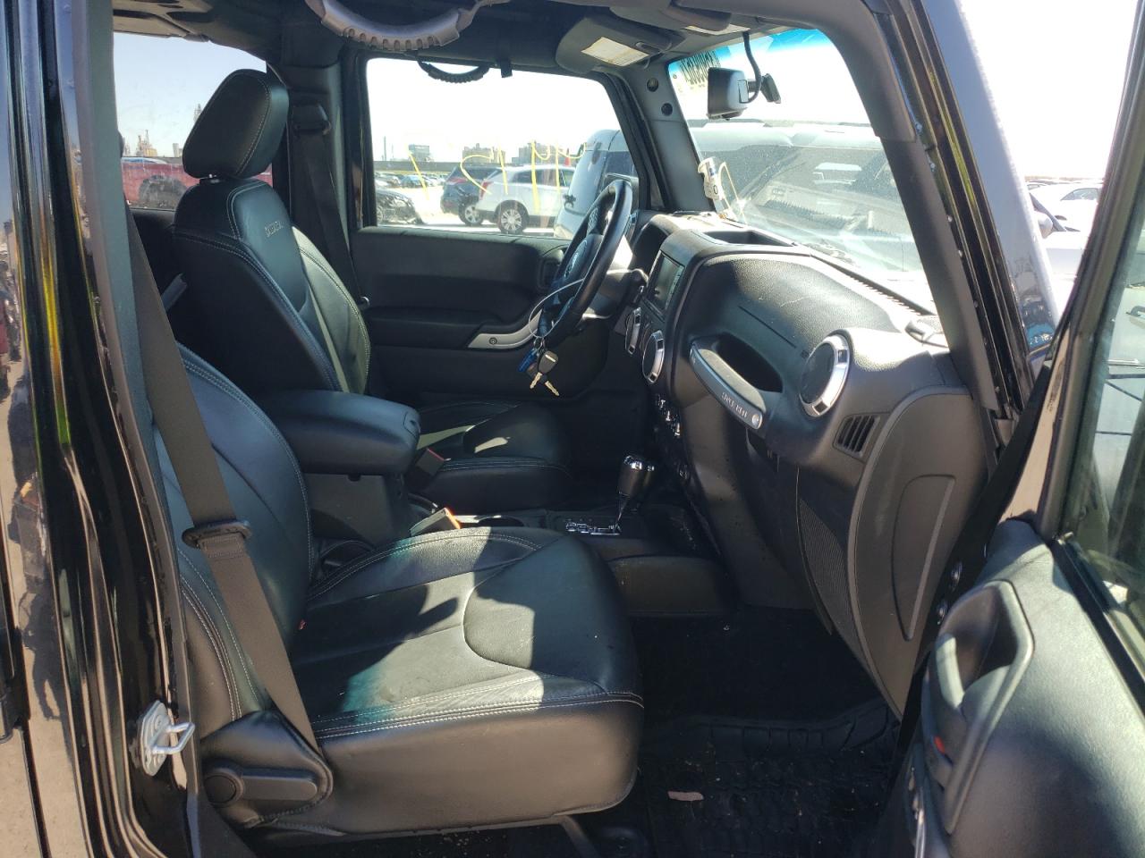 Photo 5 from auction – 2016 JEEP WRANGLER U with VIN 1C4BJWEG2GL224765