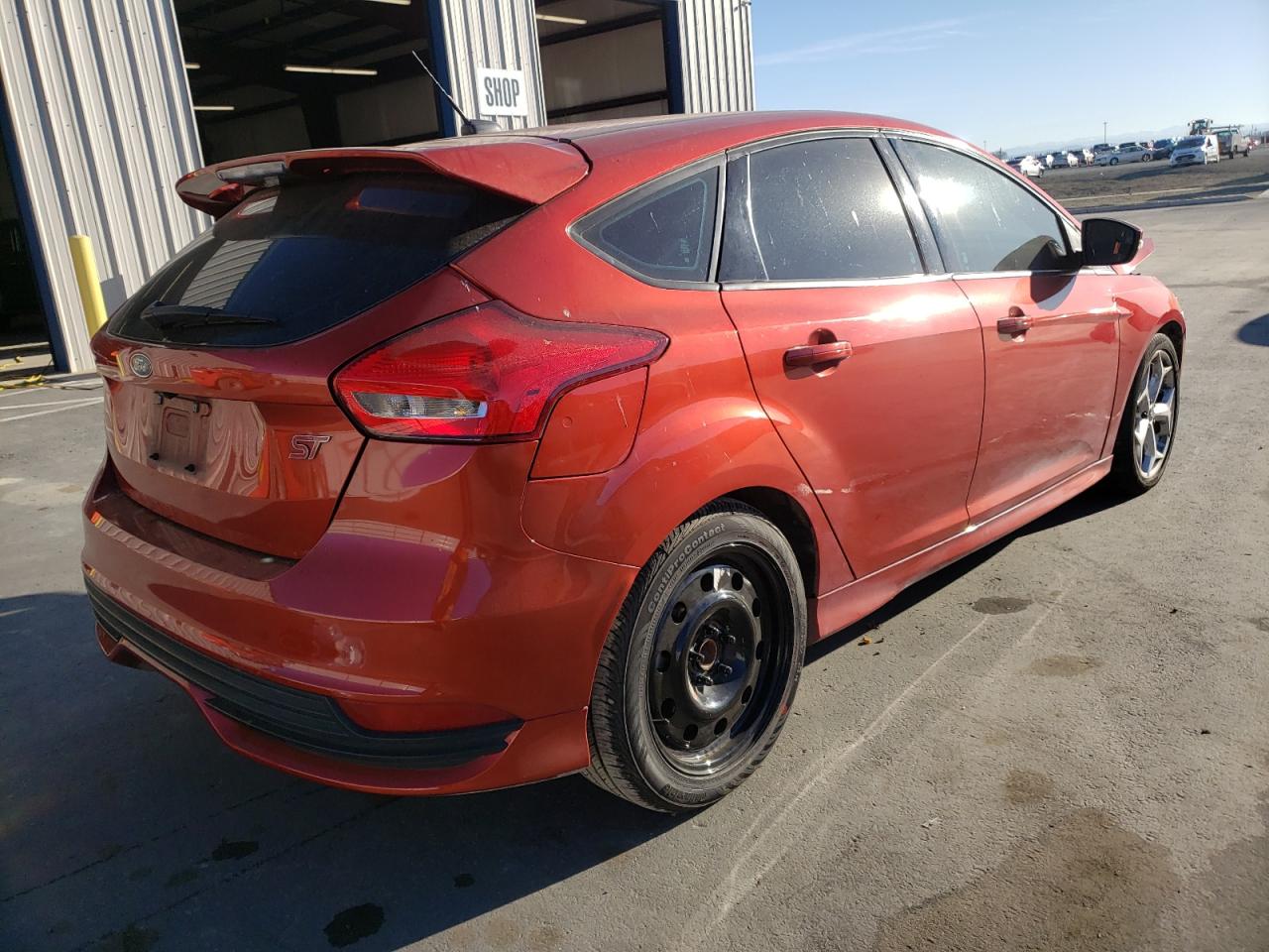 Photo 4 from auction – 2018 FORD FOCUS ST with VIN 1FADP3L96JL247649