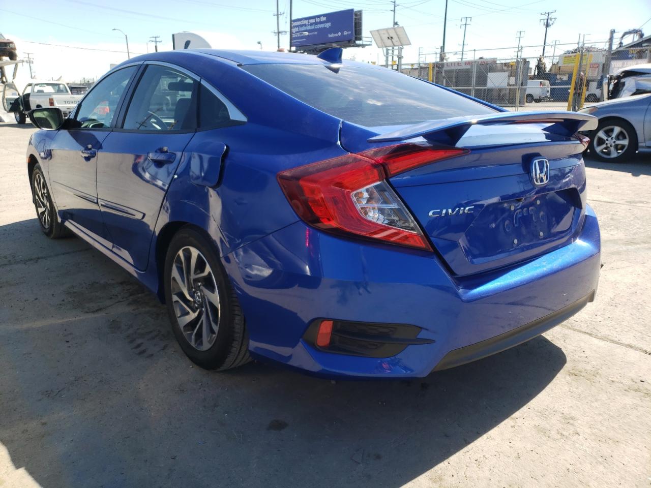 Photo 3 from auction – 2017 HONDA CIVIC EX with VIN 19XFC2F73HE221158
