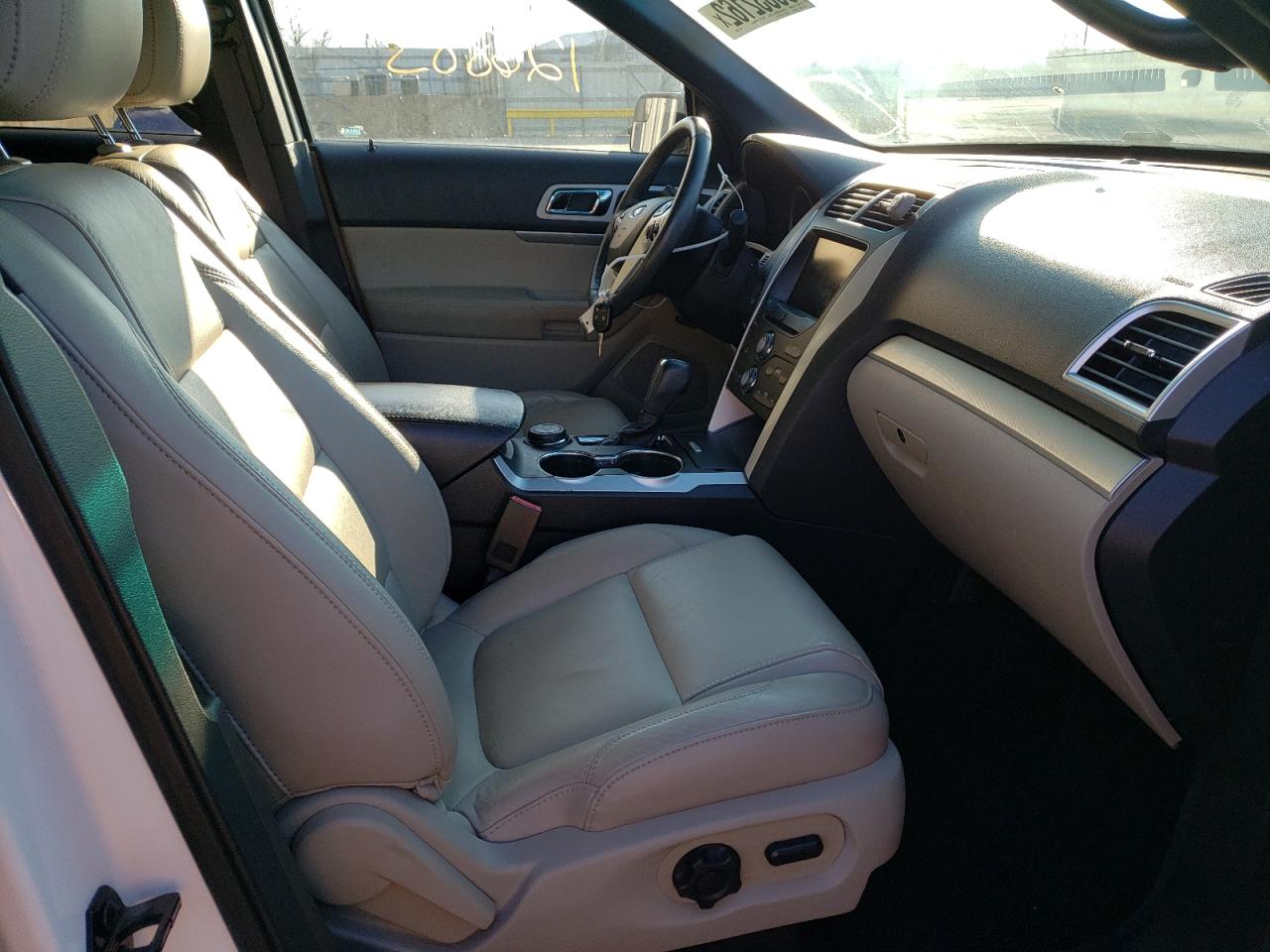 Photo 5 from auction – 2015 FORD EXPLORER X with VIN 1FM5K8D87FGC52757