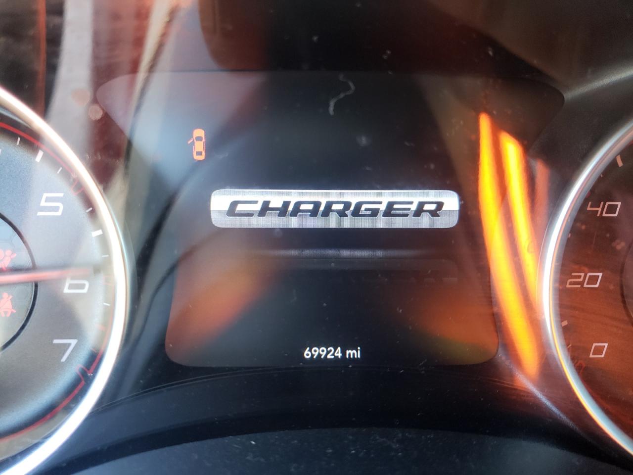 Photo 8 from auction – 2018 DODGE CHARGER SX with VIN 2C3CDXHG0JH166726