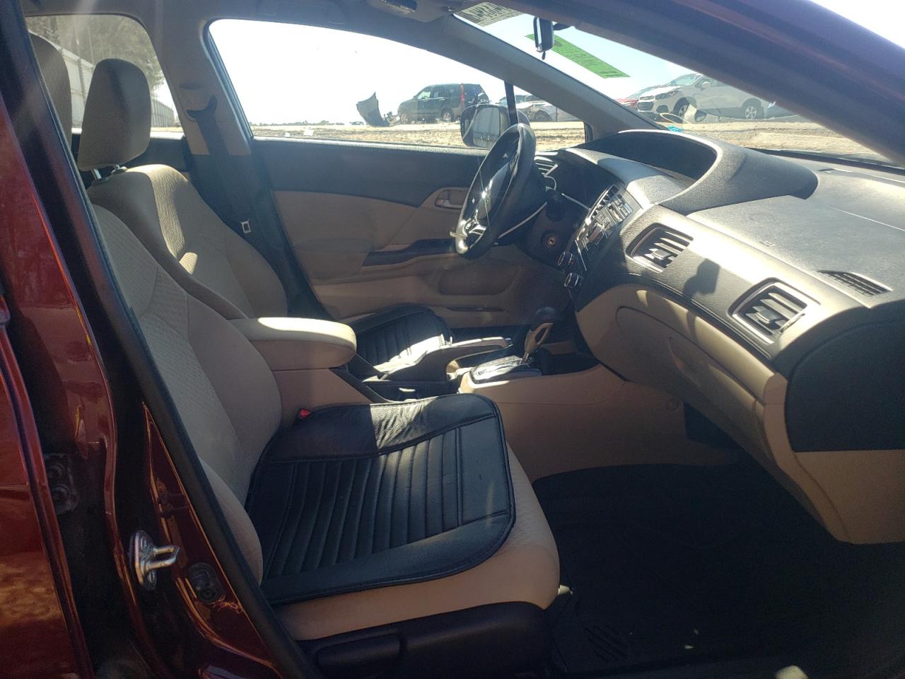 Photo 5 from auction – 2014 HONDA CIVIC LX with VIN 19XFB2F53EE030479