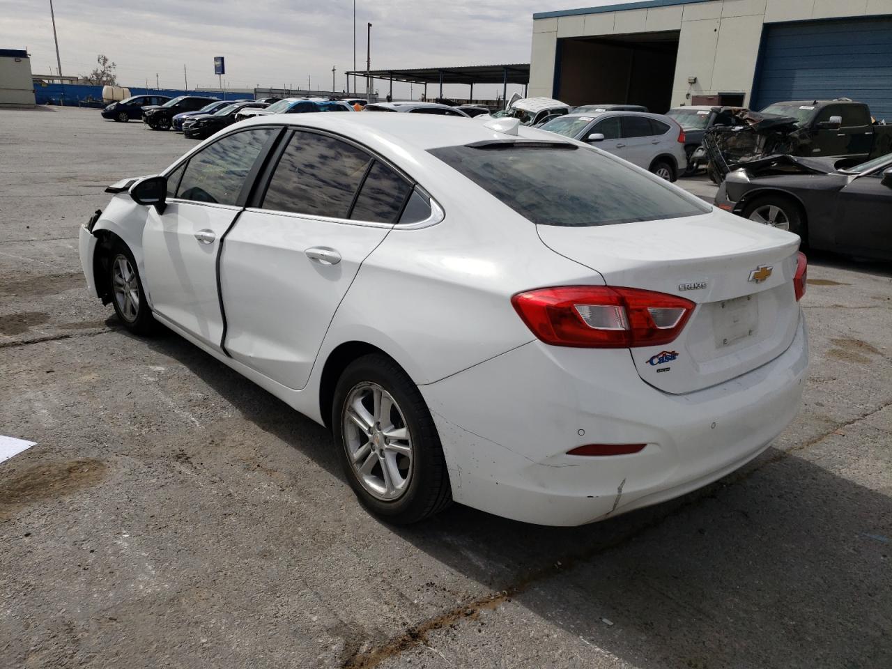 Photo 3 from auction – 2016 CHEVROLET CRUZE LT with VIN 1G1BE5SM2G7233556